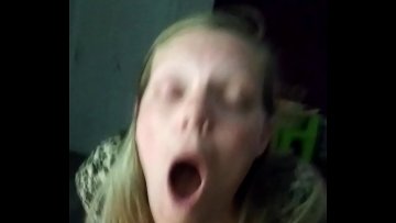 madura milf chupa gime mismo tiempo