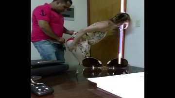 Cuatro Rubia cuatro patas follada anal espalda