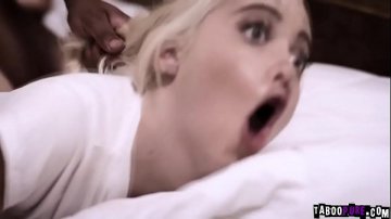 Nena toma duro anal oral desesperado