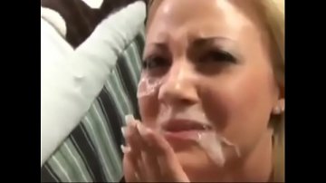 Kaley Cuoco tiene sexo oral hasta eyaculación