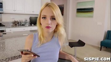 pelirroja buena mala hace video chat habitación