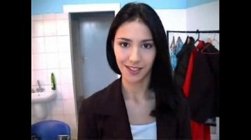 morena juega consolador coño