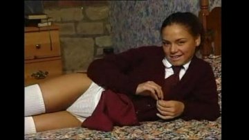 adolescente solitaria habitación masturba