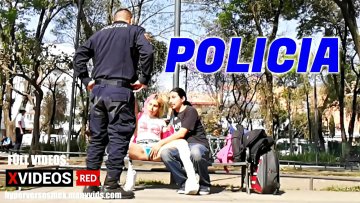 Policía ardiente interrumpe escena